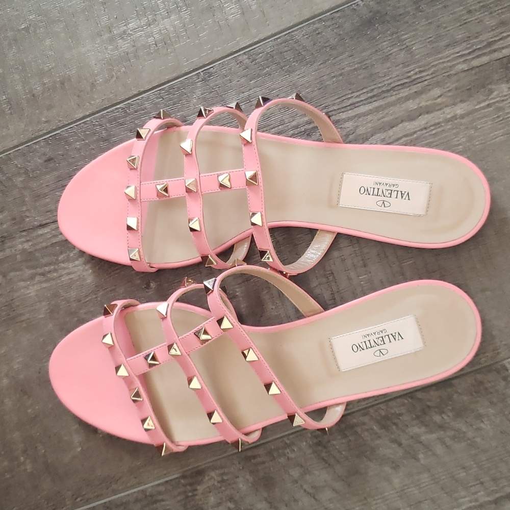 Valentino Garavani Rockstud Leather sandals NWOT